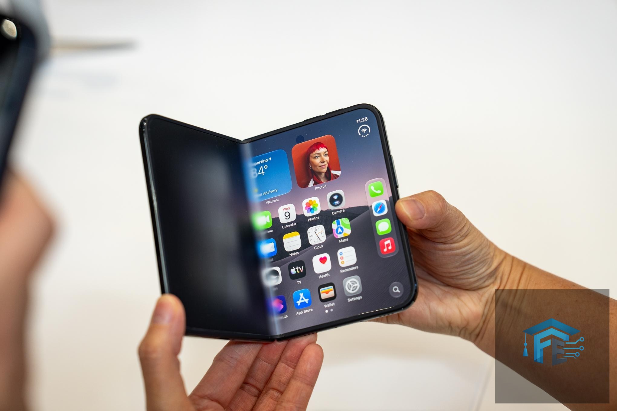 Hands-on with the foldable iPhone Duo